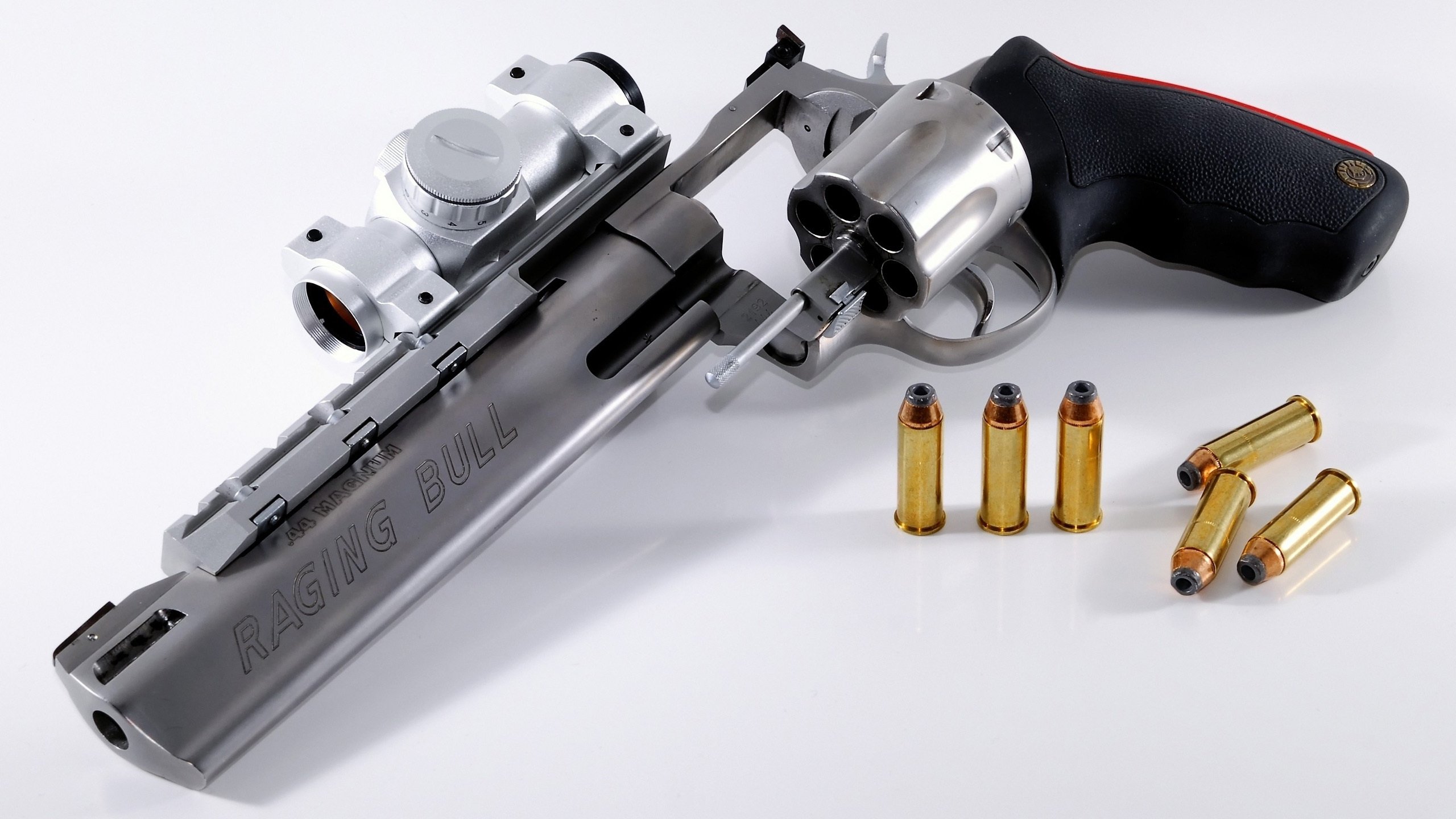 米兰全站APP正式版下载-佛罗伦萨险胜卡利亚里，主场球迷欢呼，佛罗伦对卡利亚