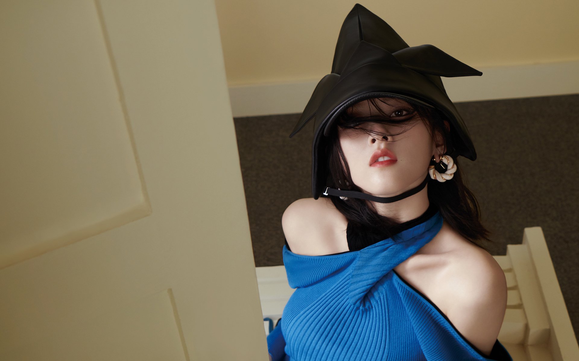 佛罗伦萨险胜卡利亚里，主场球迷欢呼，佛罗伦对卡利亚