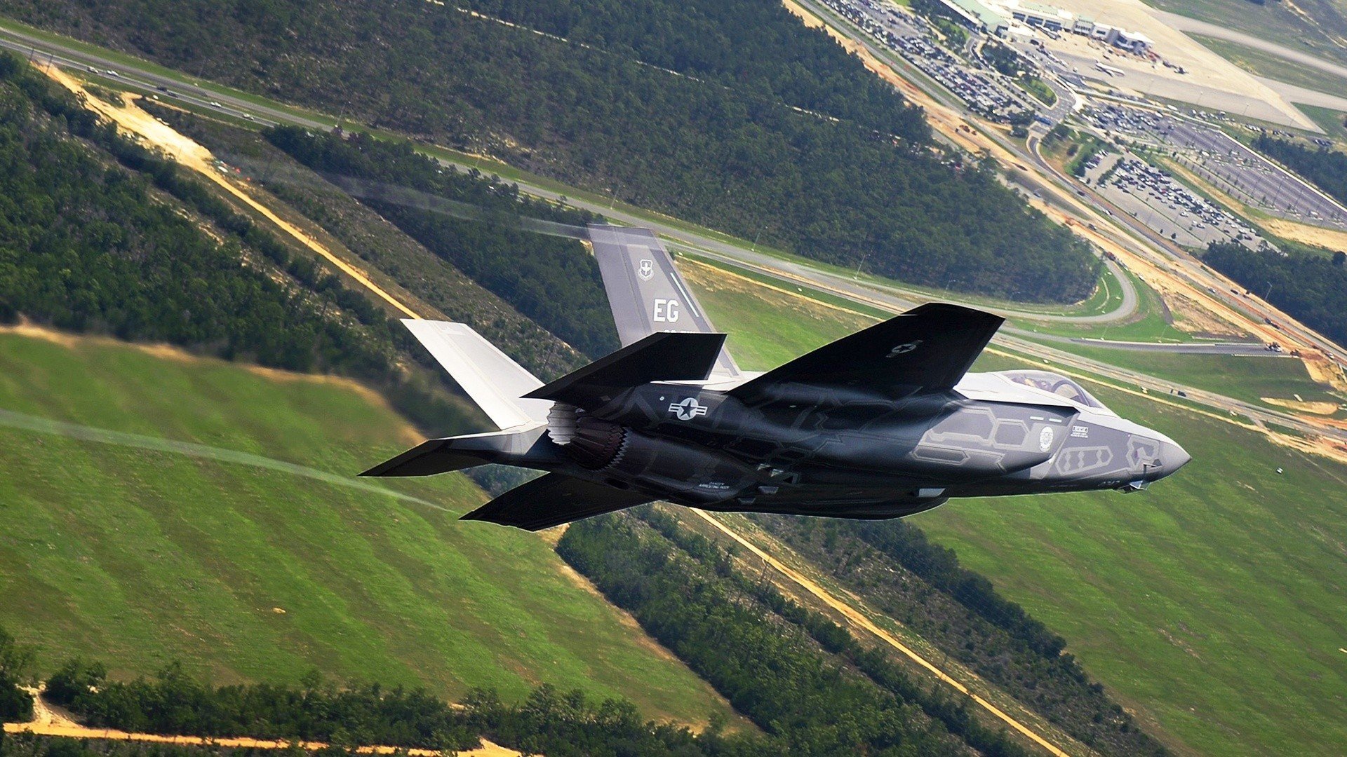 日本某球队遗憾落败，球迷心疼不已，日本球队比赛