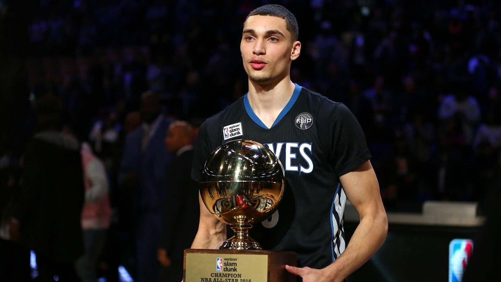 NBA最新商业合作发布，联盟收入创纪录，nba商业联盟运作模式